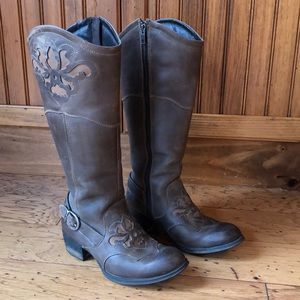 Women’s high top boots